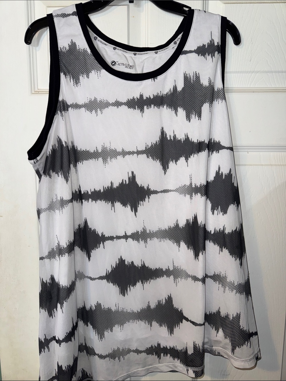 Active Zone Plus Size Tank Top - Picture 7 of 7